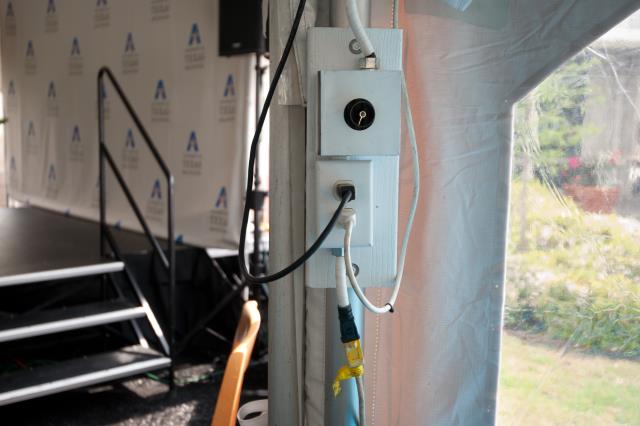 Rental store for Tent Light Dimmer in Dallas TX